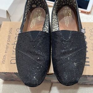 Black glitter TOMS